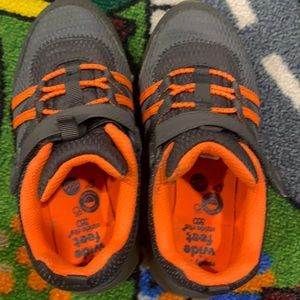 Stride rite 360 size 11 boys orange gray sneakers